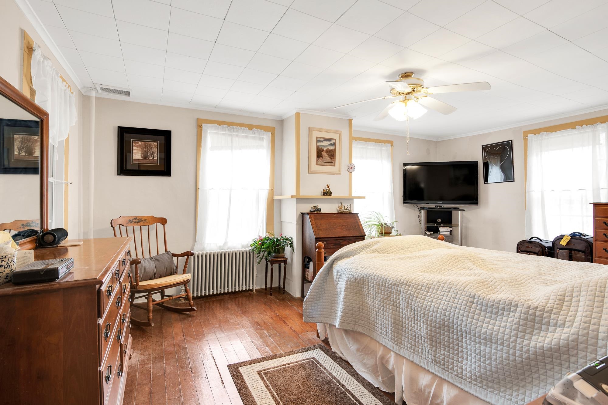 671 Washington Street Property Photo 19