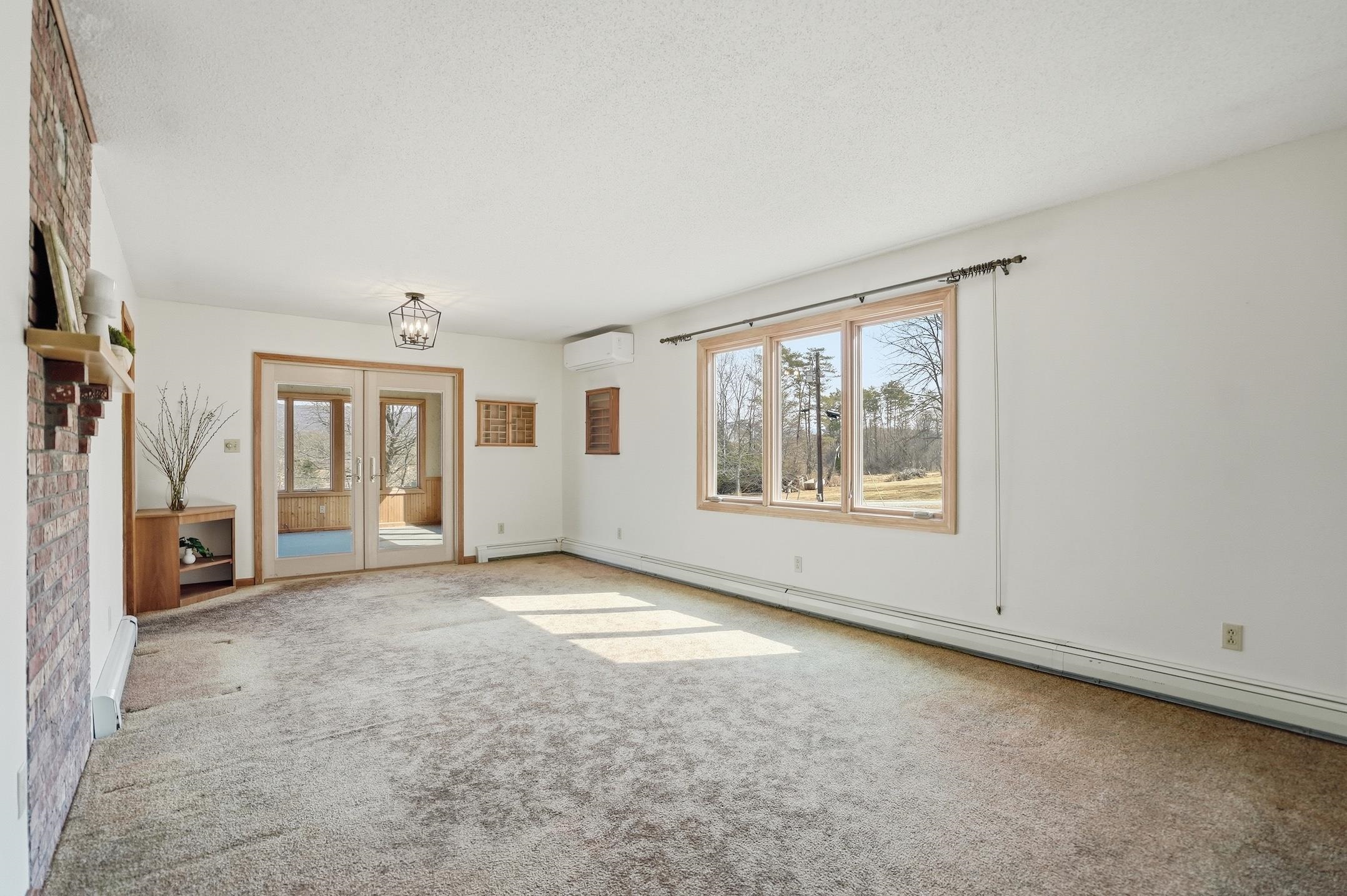 224 Silver Street Property Photo 4