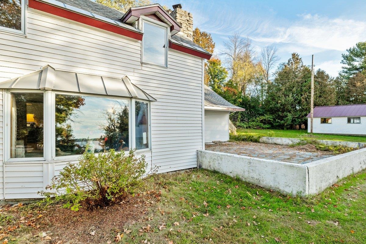 489 West Shore Road Property Photo 10