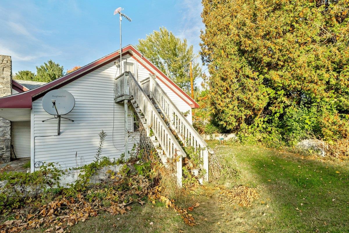 489 West Shore Road Property Photo 12