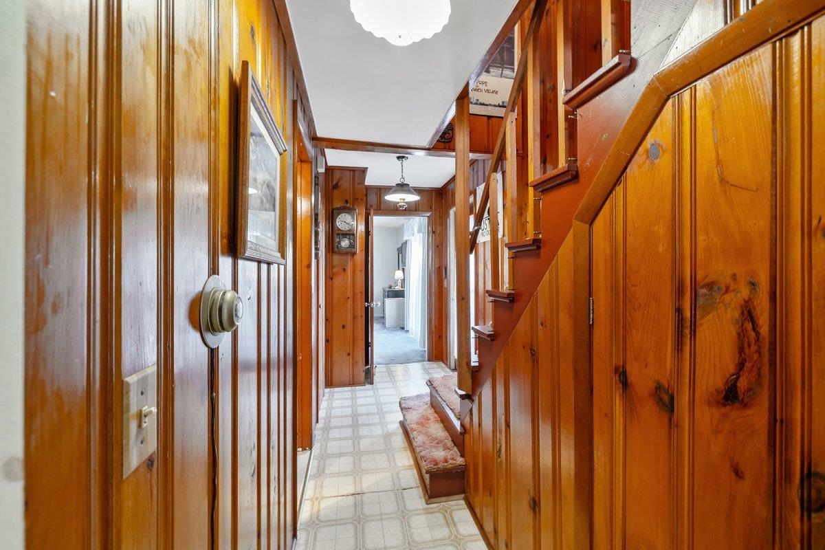 489 West Shore Road Property Photo 22