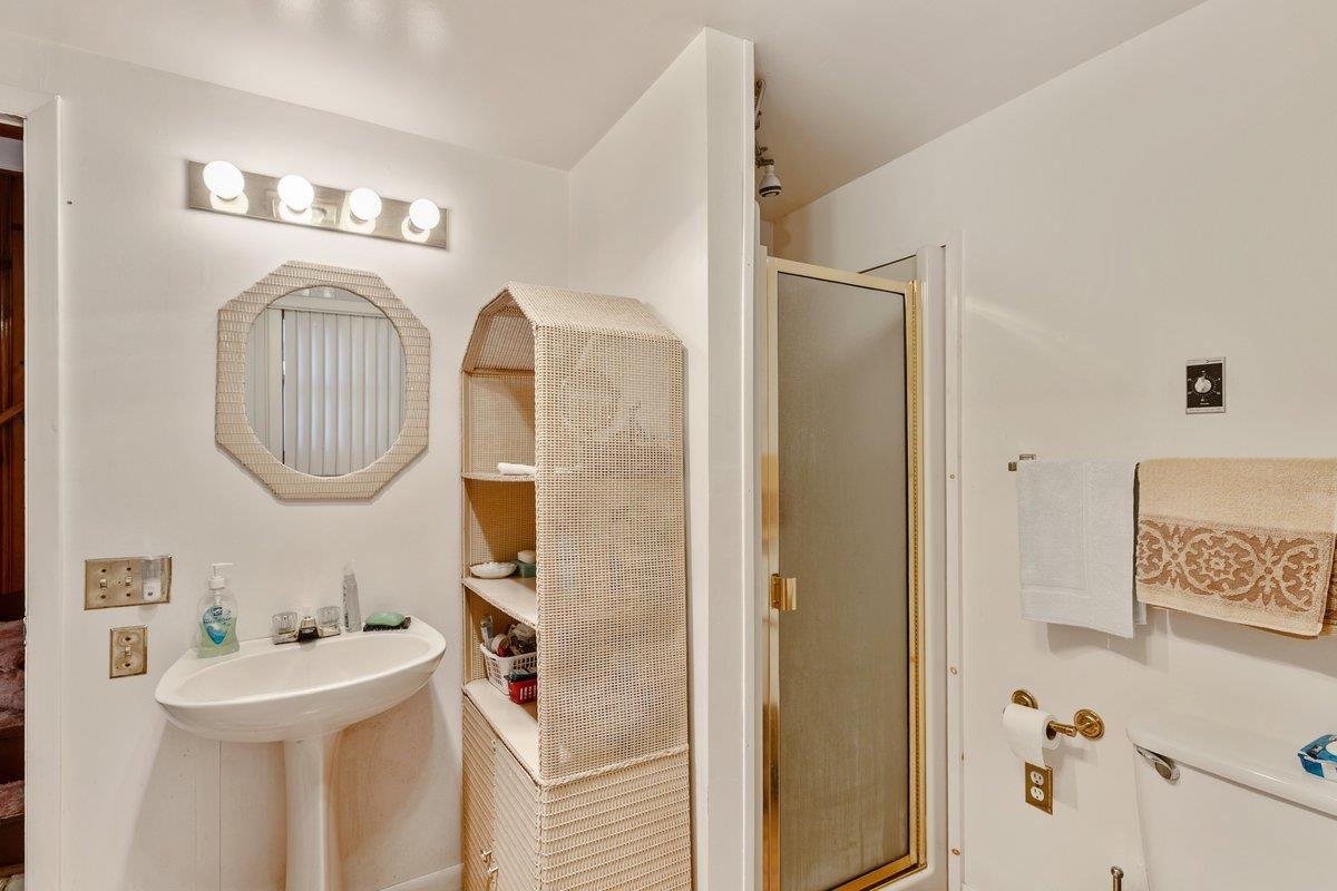 489 West Shore Road Property Photo 30