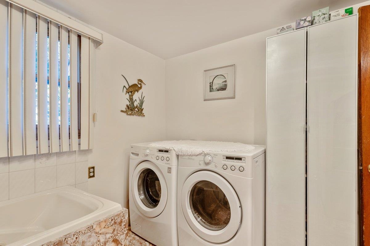 489 West Shore Road Property Photo 31