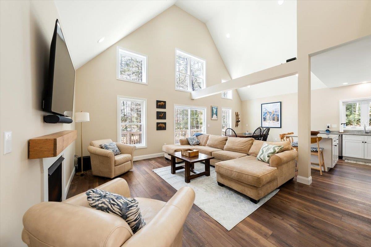 34 Interlaken Circle Property Photo 1