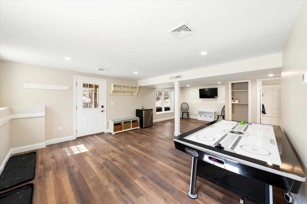 34 Interlaken Circle Property Photo 2