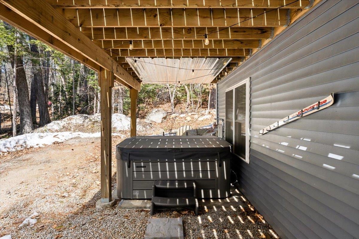 34 Interlaken Circle Property Photo 4