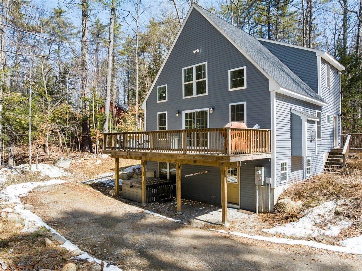 34 Interlaken Circle Property Photo 5