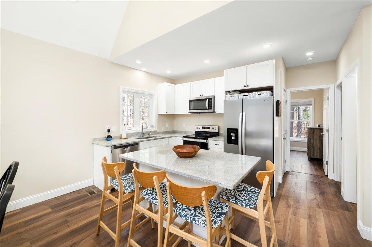 34 Interlaken Circle Property Photo 10