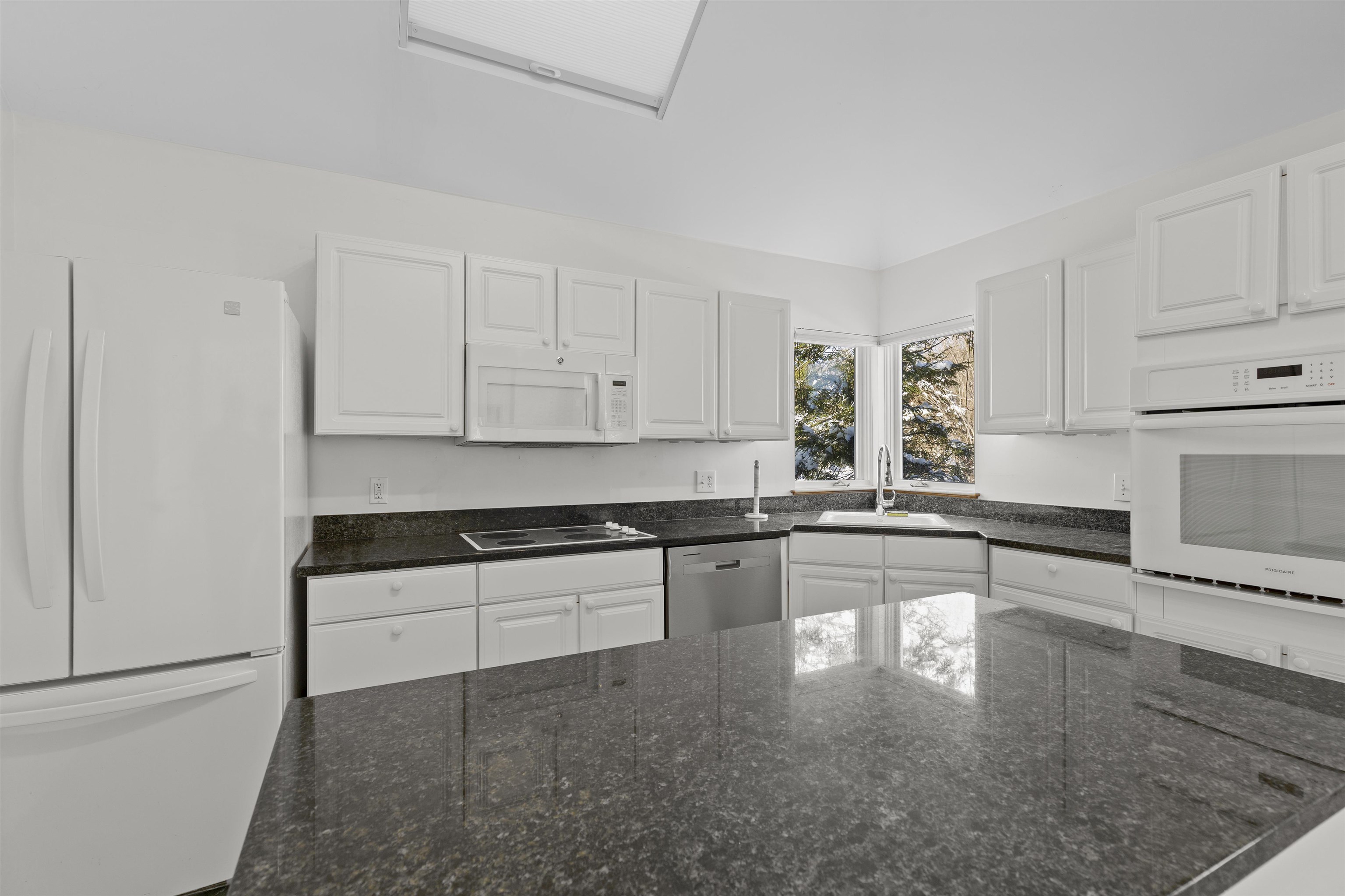 14 Sterling Springs Drive Property Photo 12