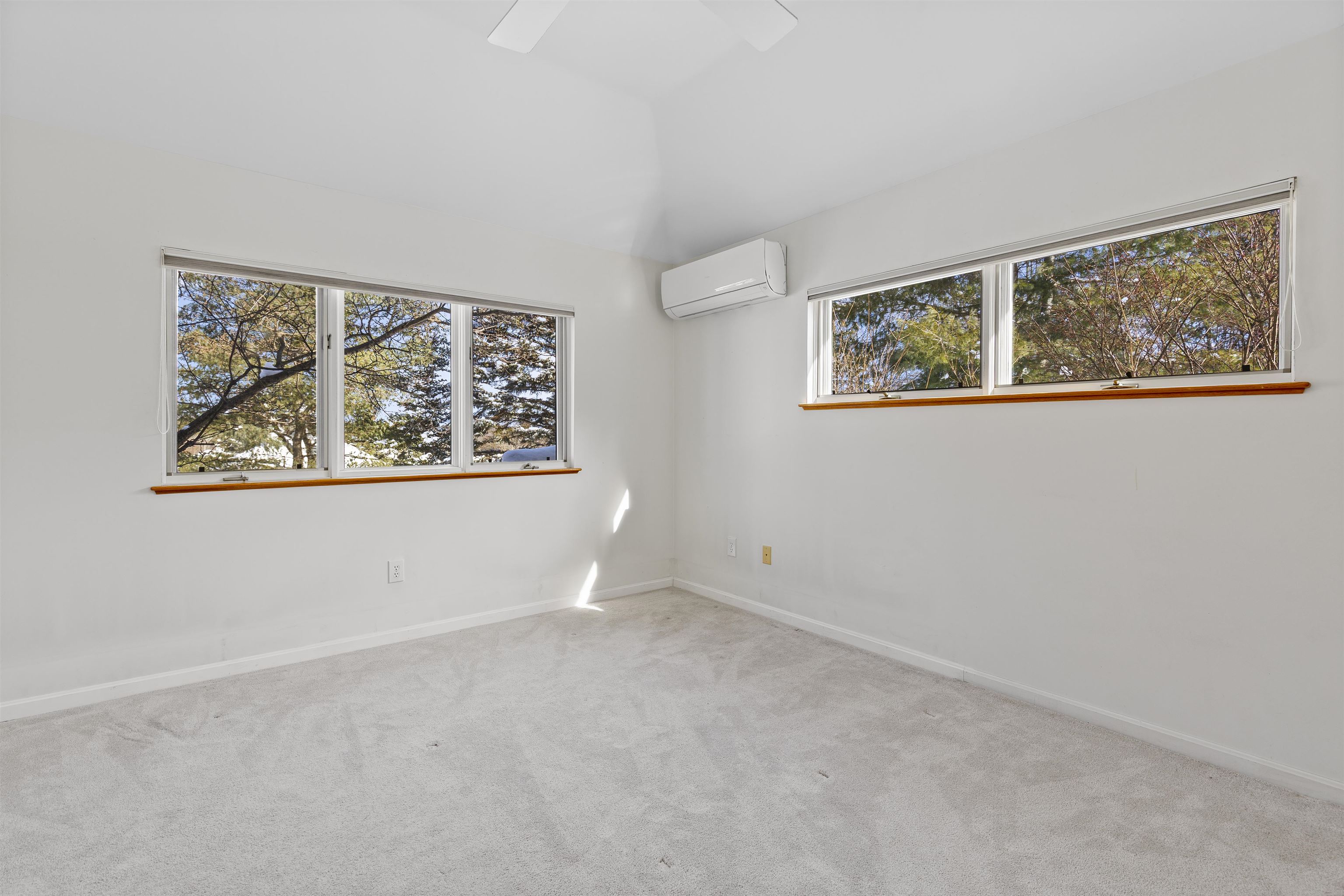 14 Sterling Springs Drive Property Photo 23