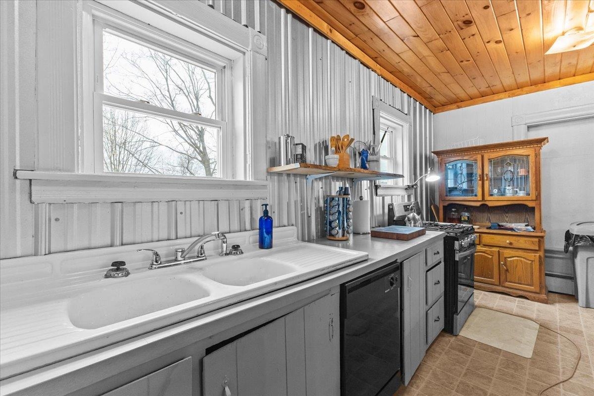 1499 Shellhouse Mountain Road Property Photo 5