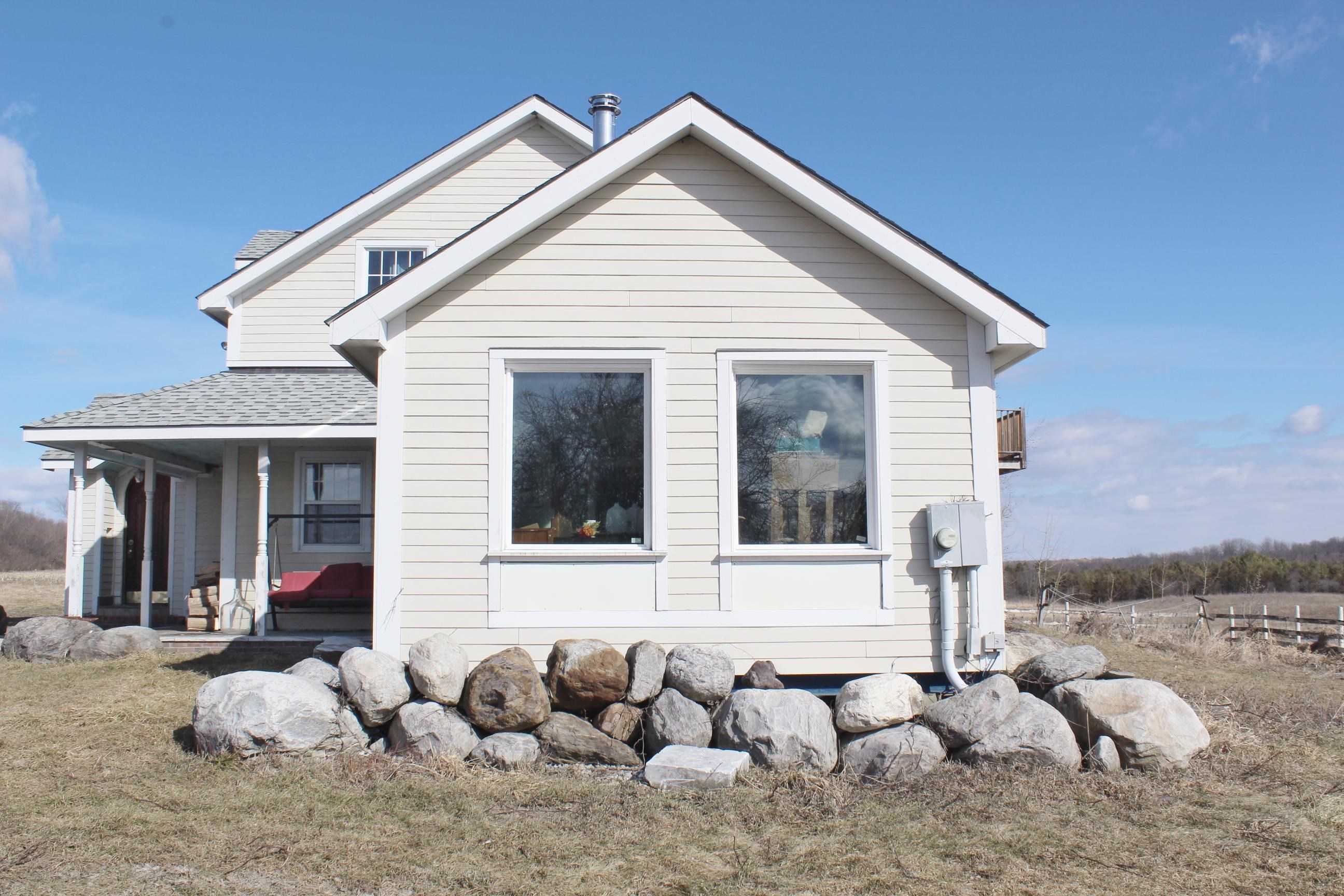 812 Wooster Road Property Photo 3
