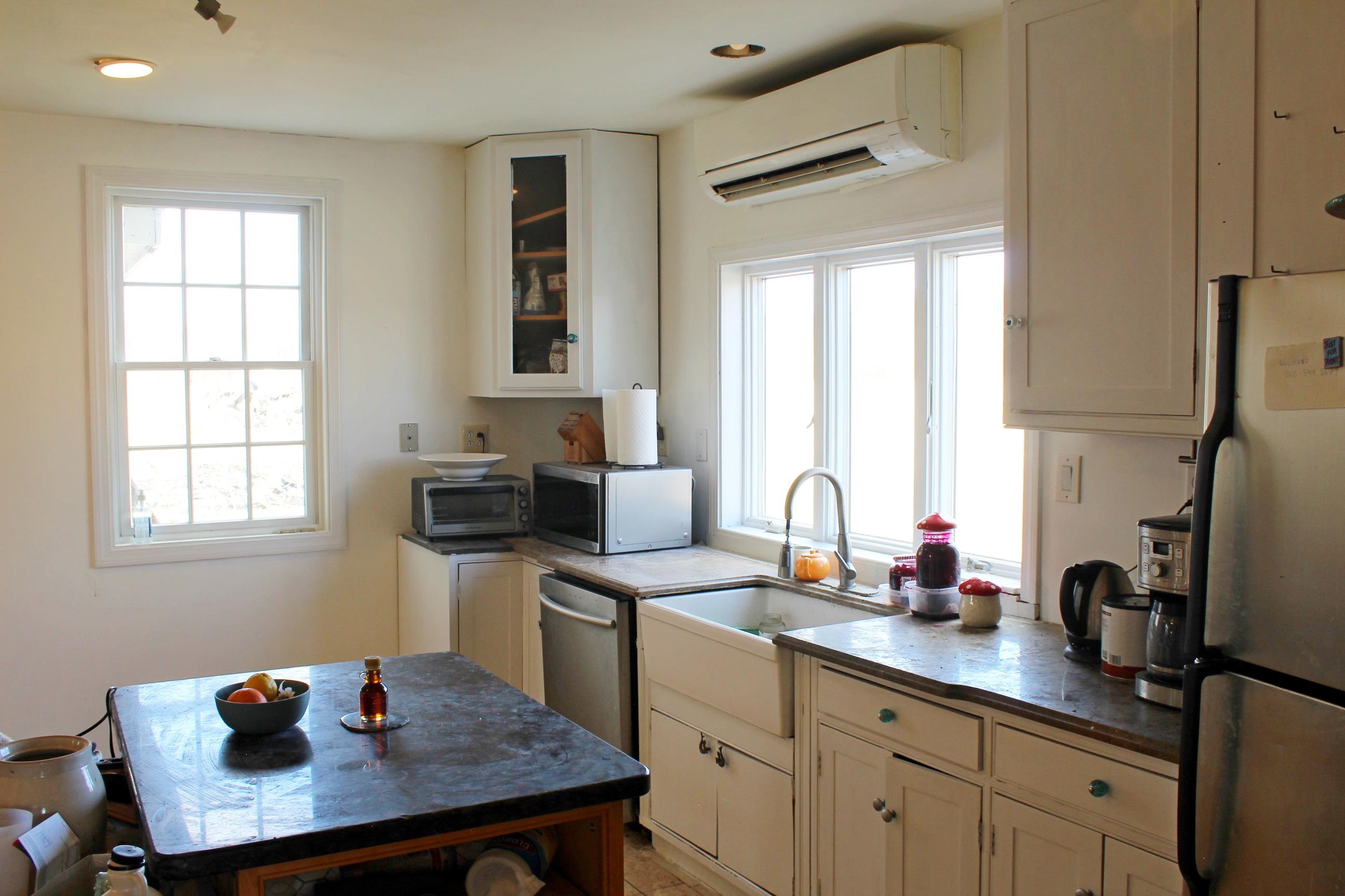 812 Wooster Road Property Photo 9