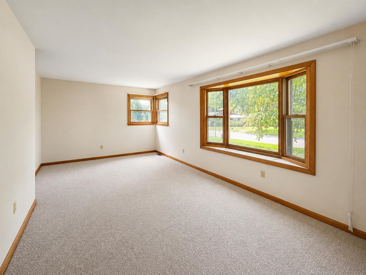 71 Lakewood Parkway Property Photo 10