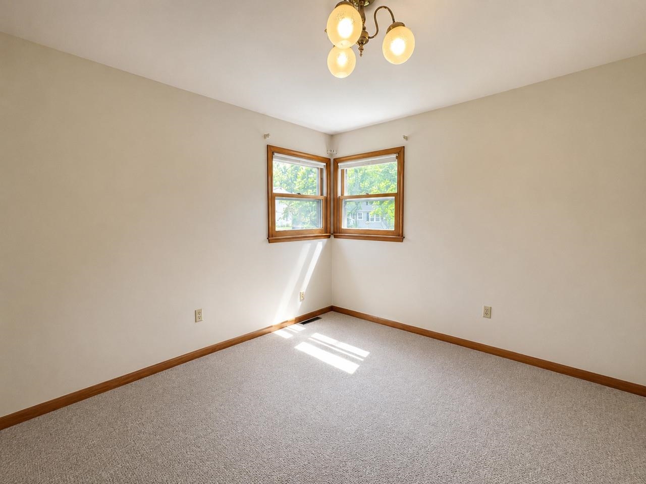 71 Lakewood Parkway Property Photo 13