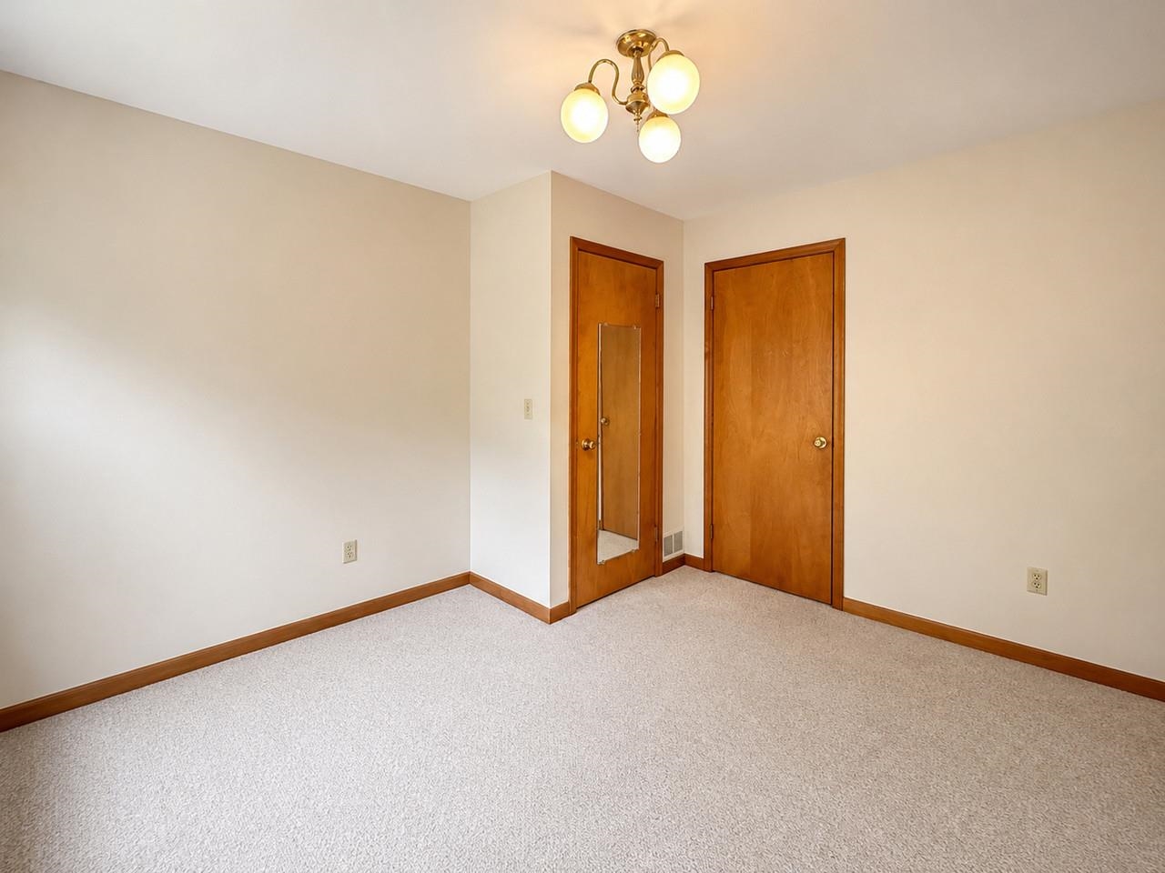 71 Lakewood Parkway Property Photo 14
