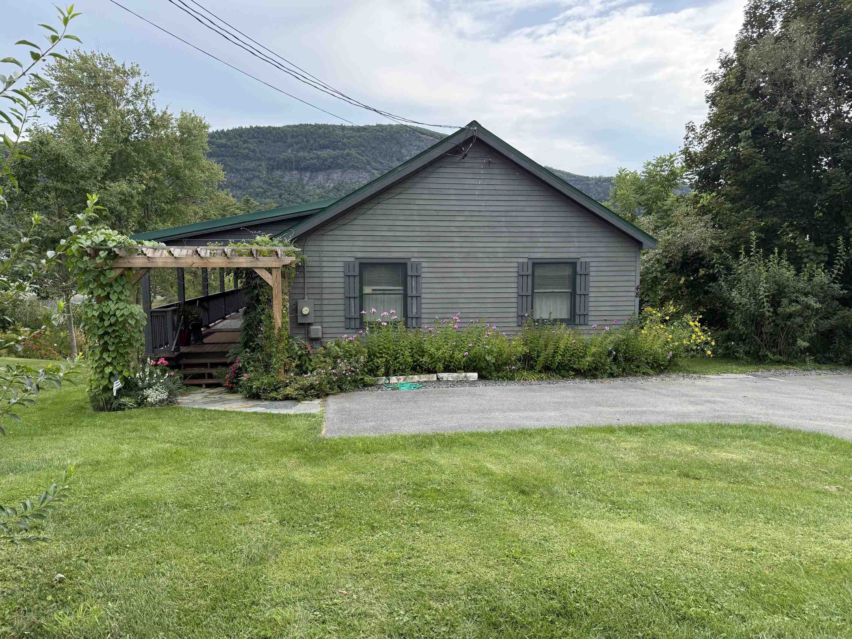 48 Western Shores Road Property Photo 1