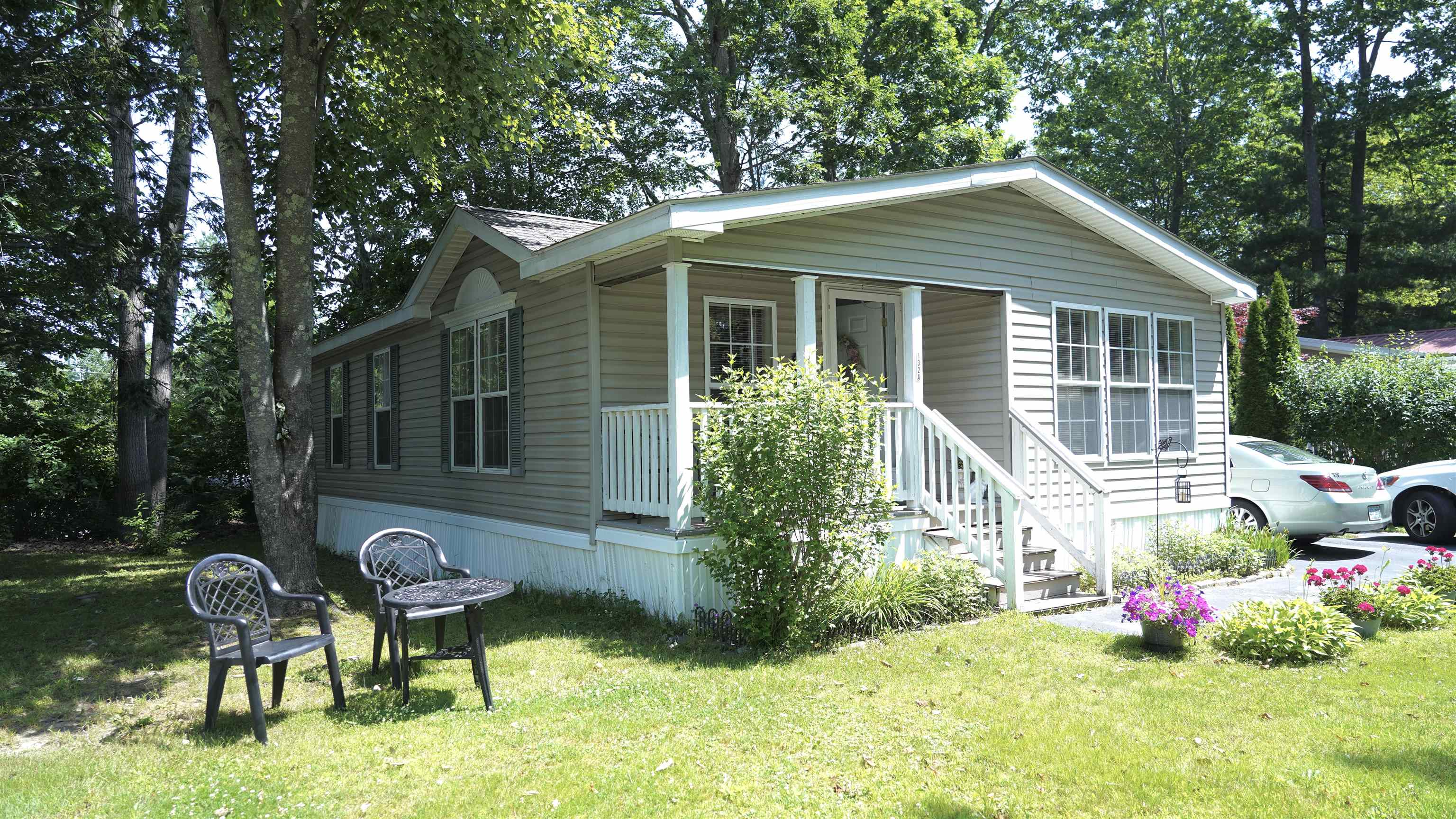 132a Robin Hood Drive Property Photo 3