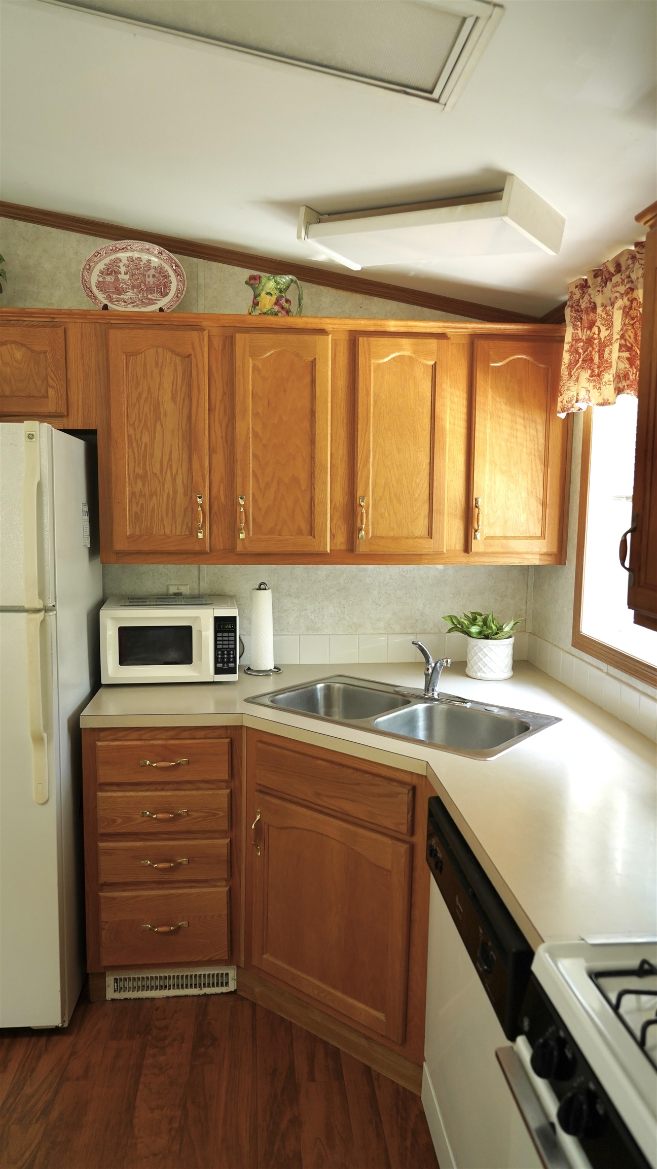 132a Robin Hood Drive Property Photo 11
