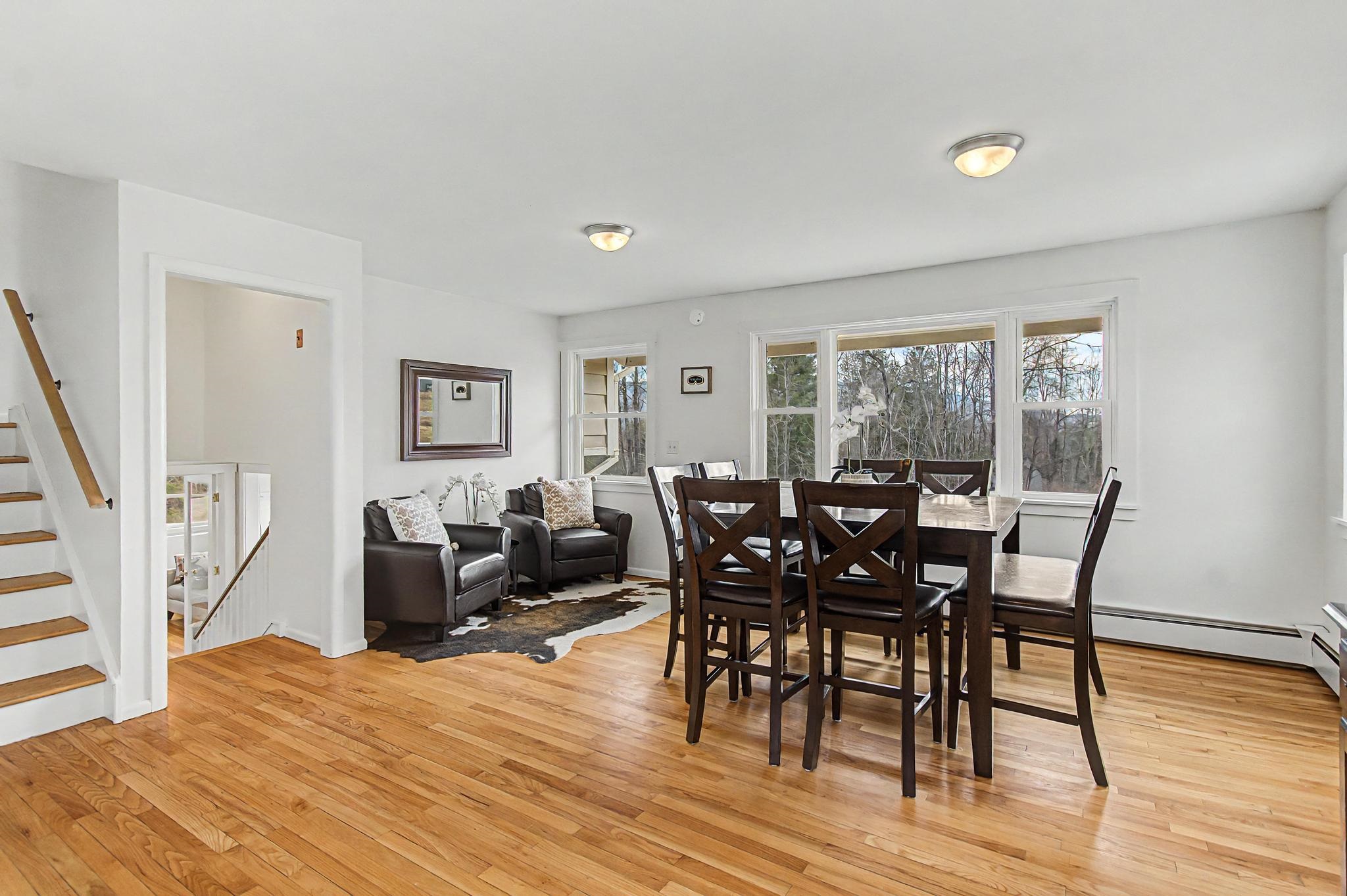 1061 Weeks Hill Road Property Photo 13