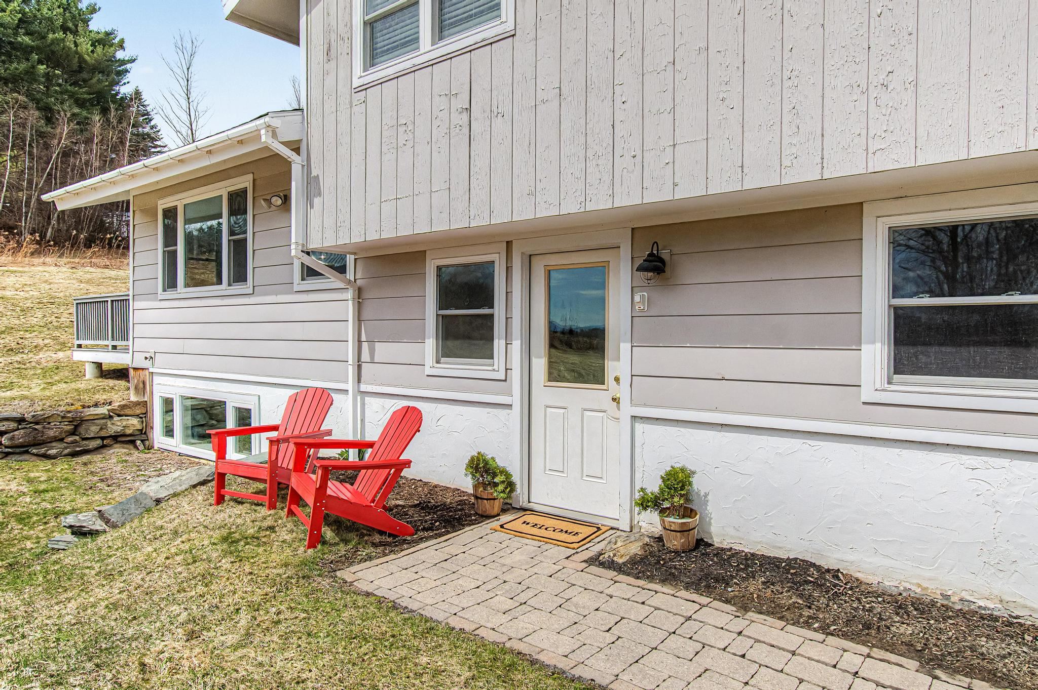 1061 Weeks Hill Road Property Photo 35