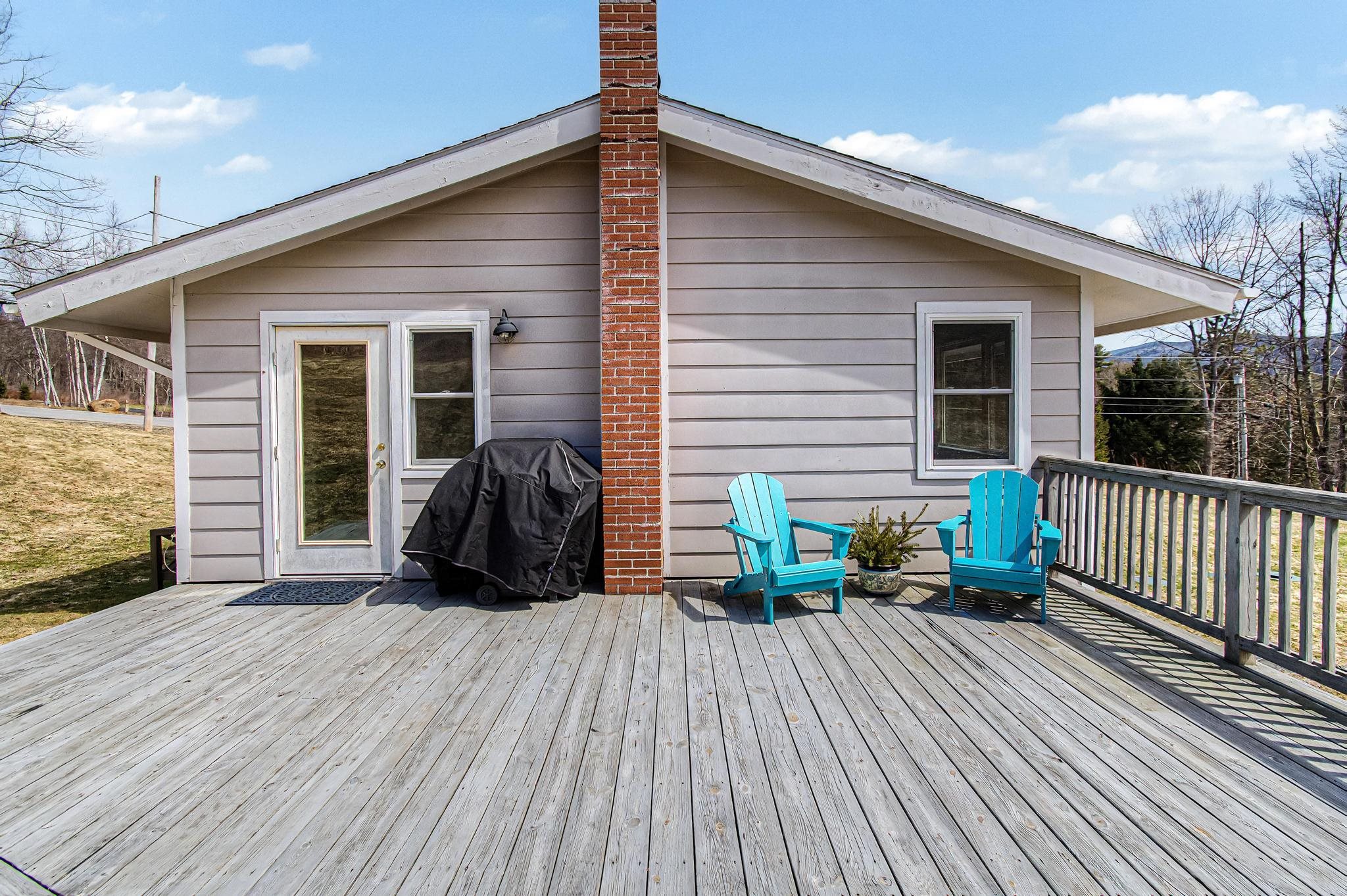 1061 Weeks Hill Road Property Photo 39