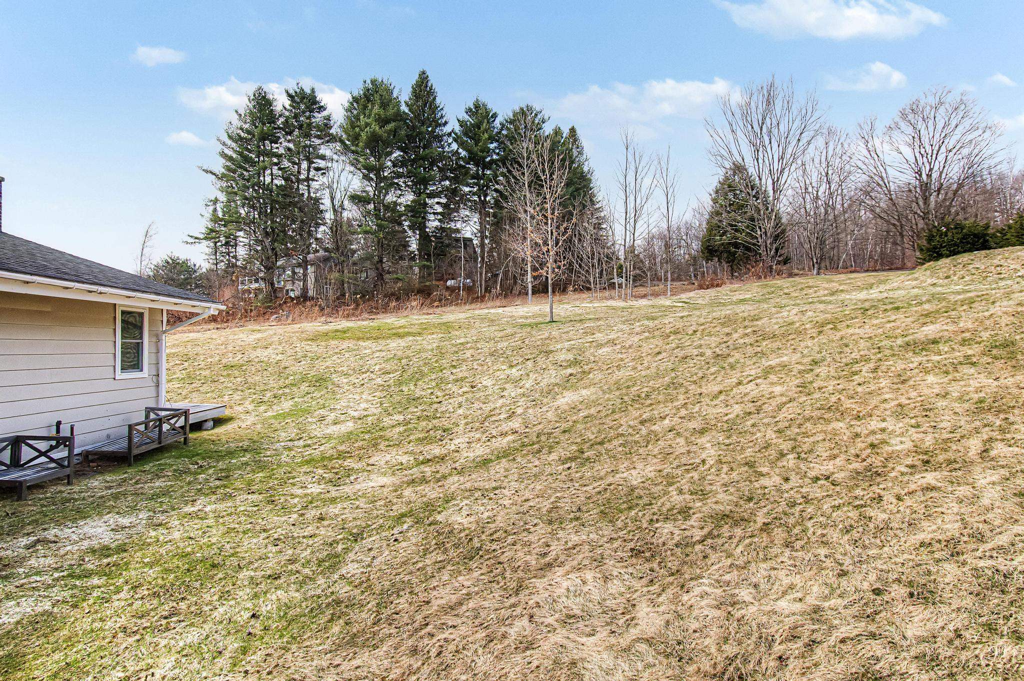 1061 Weeks Hill Road Property Photo 42
