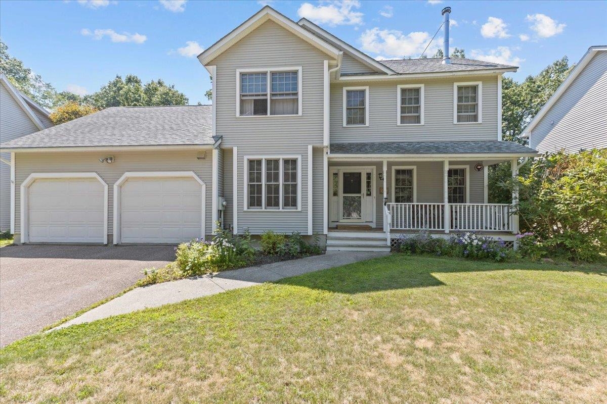 72 Grey Meadow Drive Property Photo 2