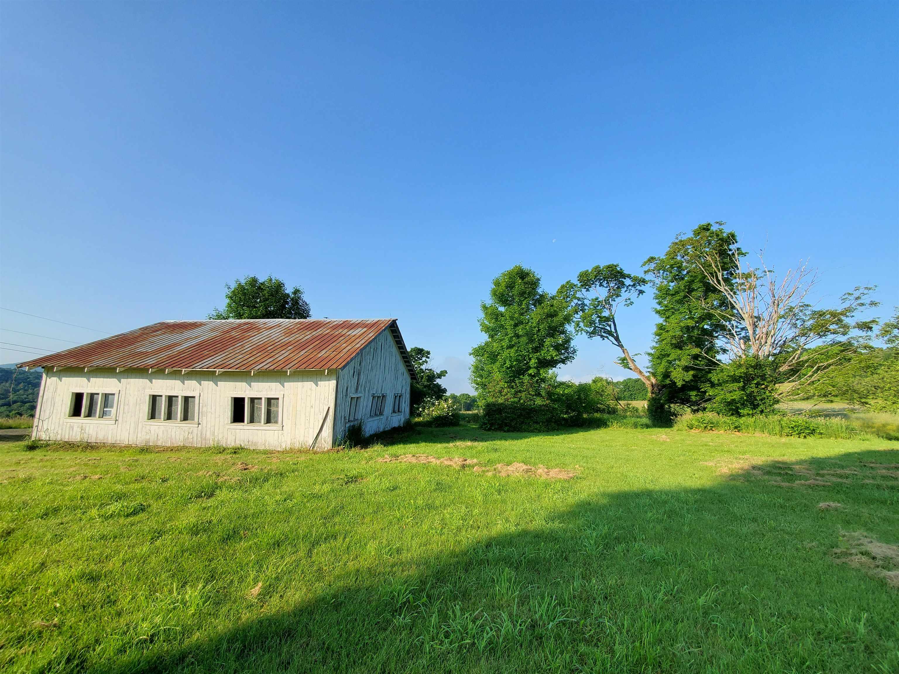 128 Valley View Road Property Photo 11