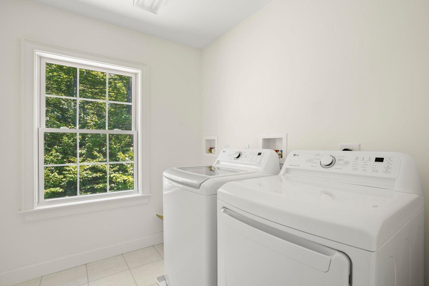 165 Ambrose Way Property Photo 30