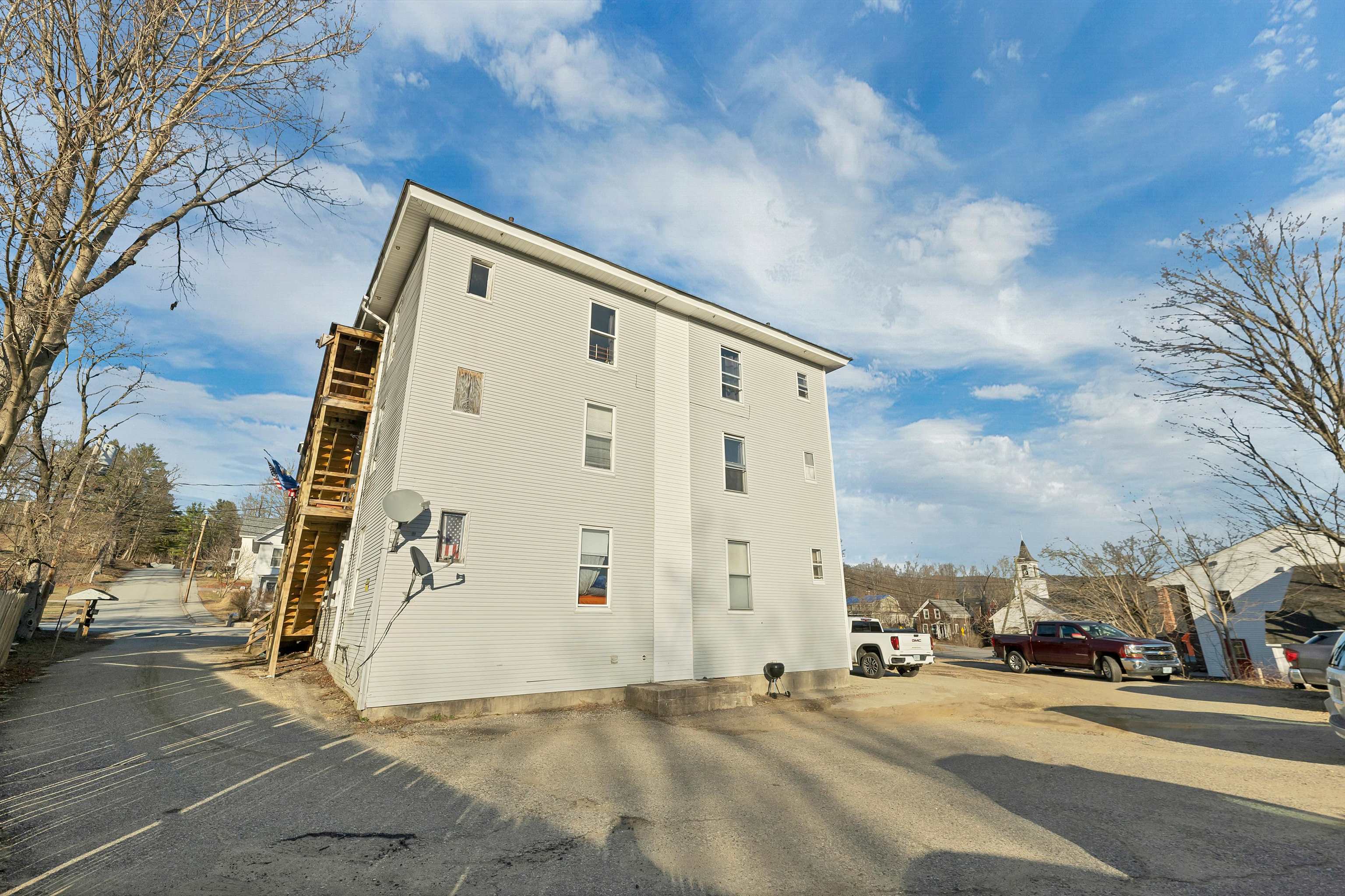 25 School Street Property Photo 6
