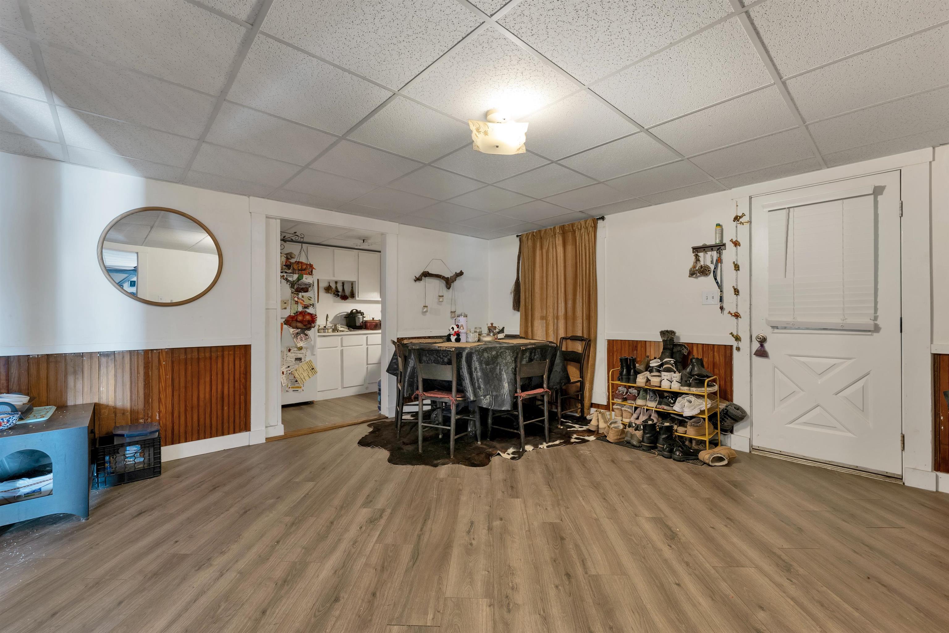 25 School Street Property Photo 22