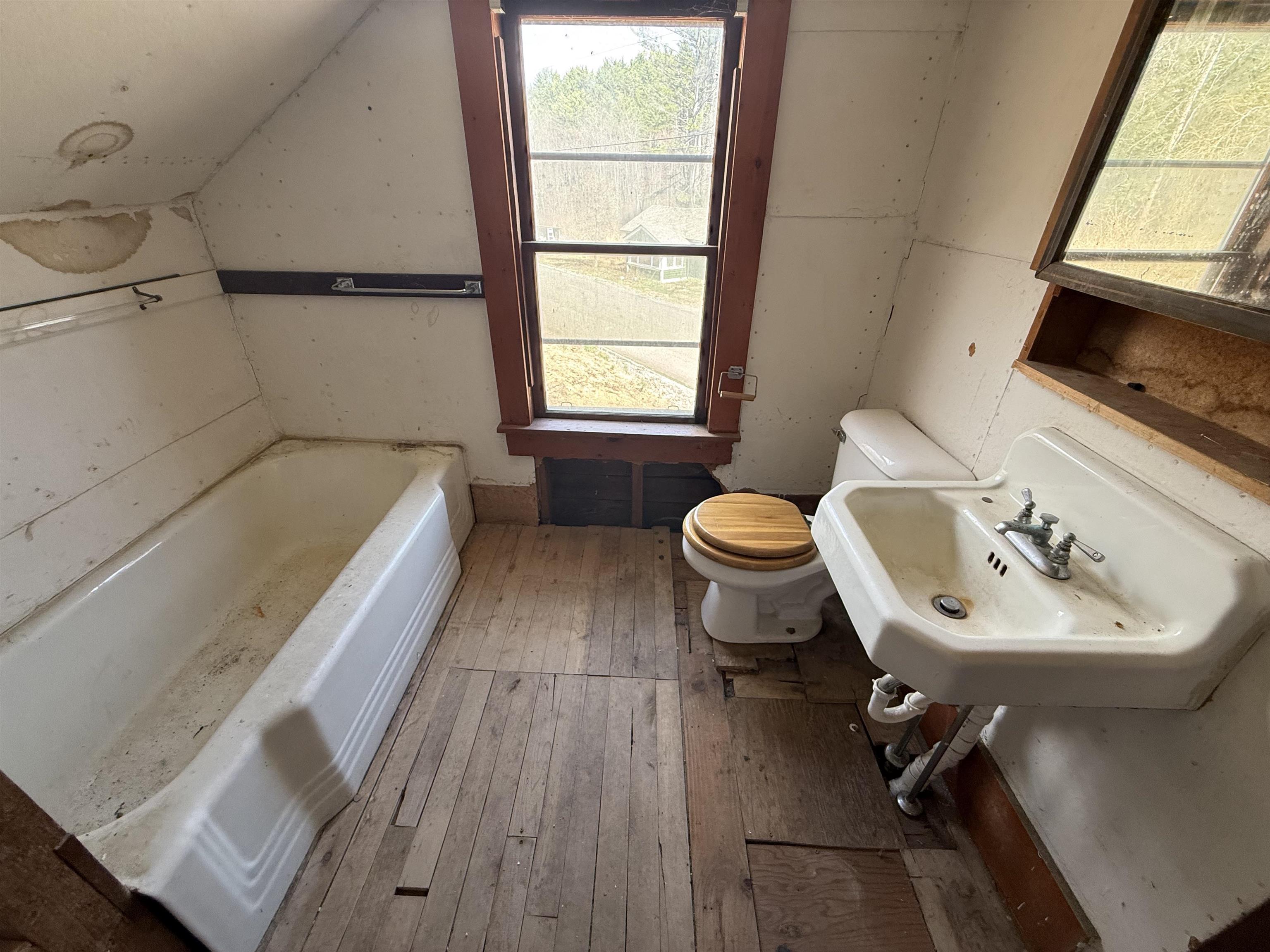 284 Kirk Meadow Road Property Photo 13
