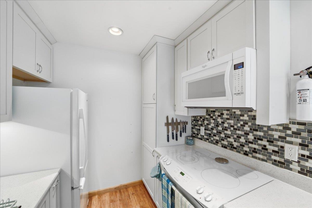 125 Kennedy Drive Property Photo 4