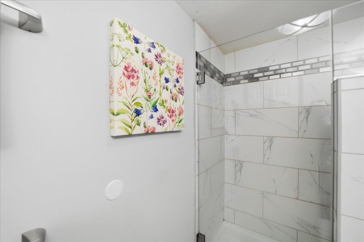 125 Kennedy Drive Property Photo 27