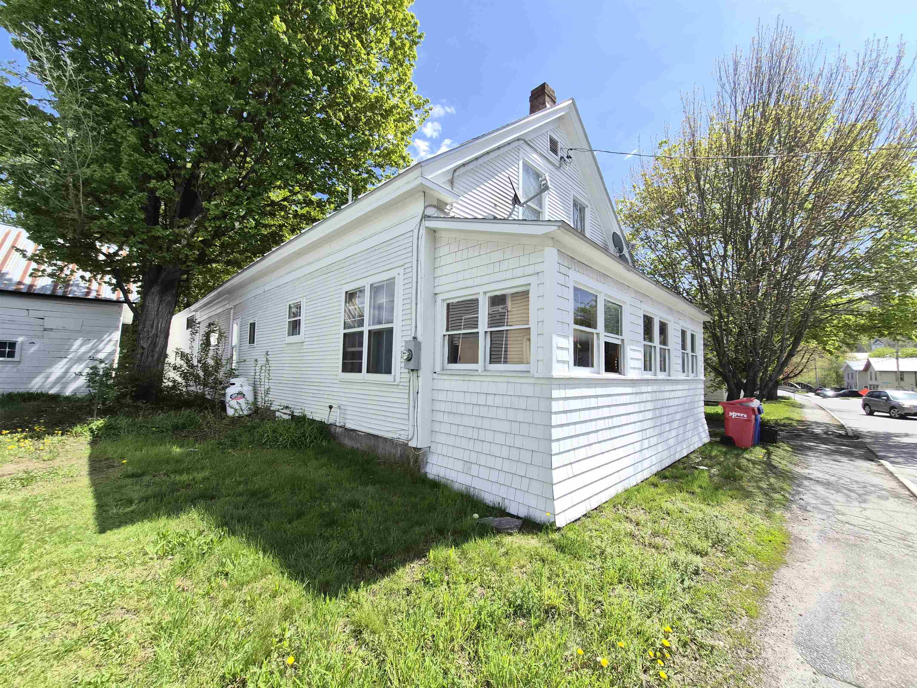 142 Vine Street Property Photo 6