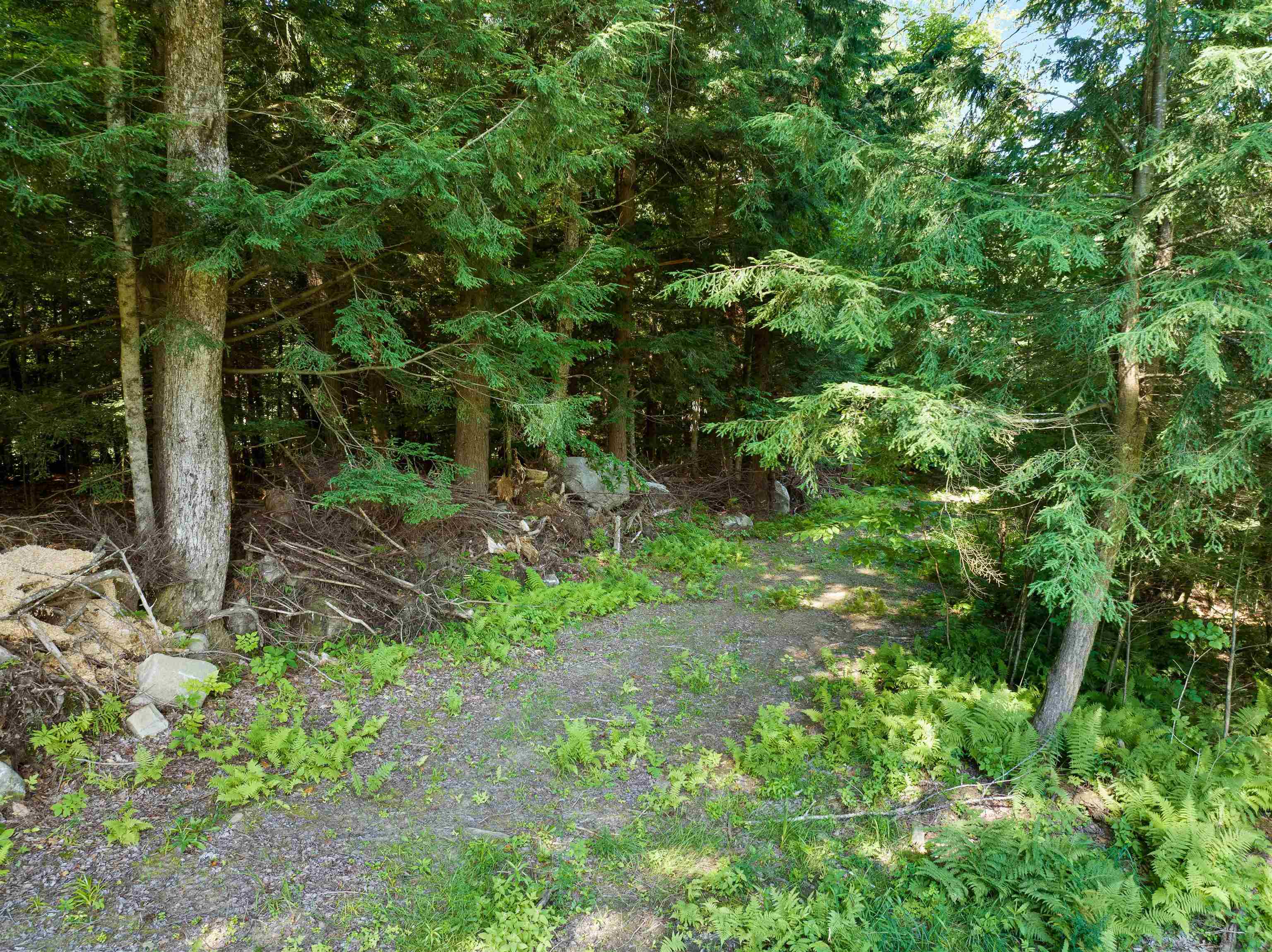 00 Middle Road Property Photo 12