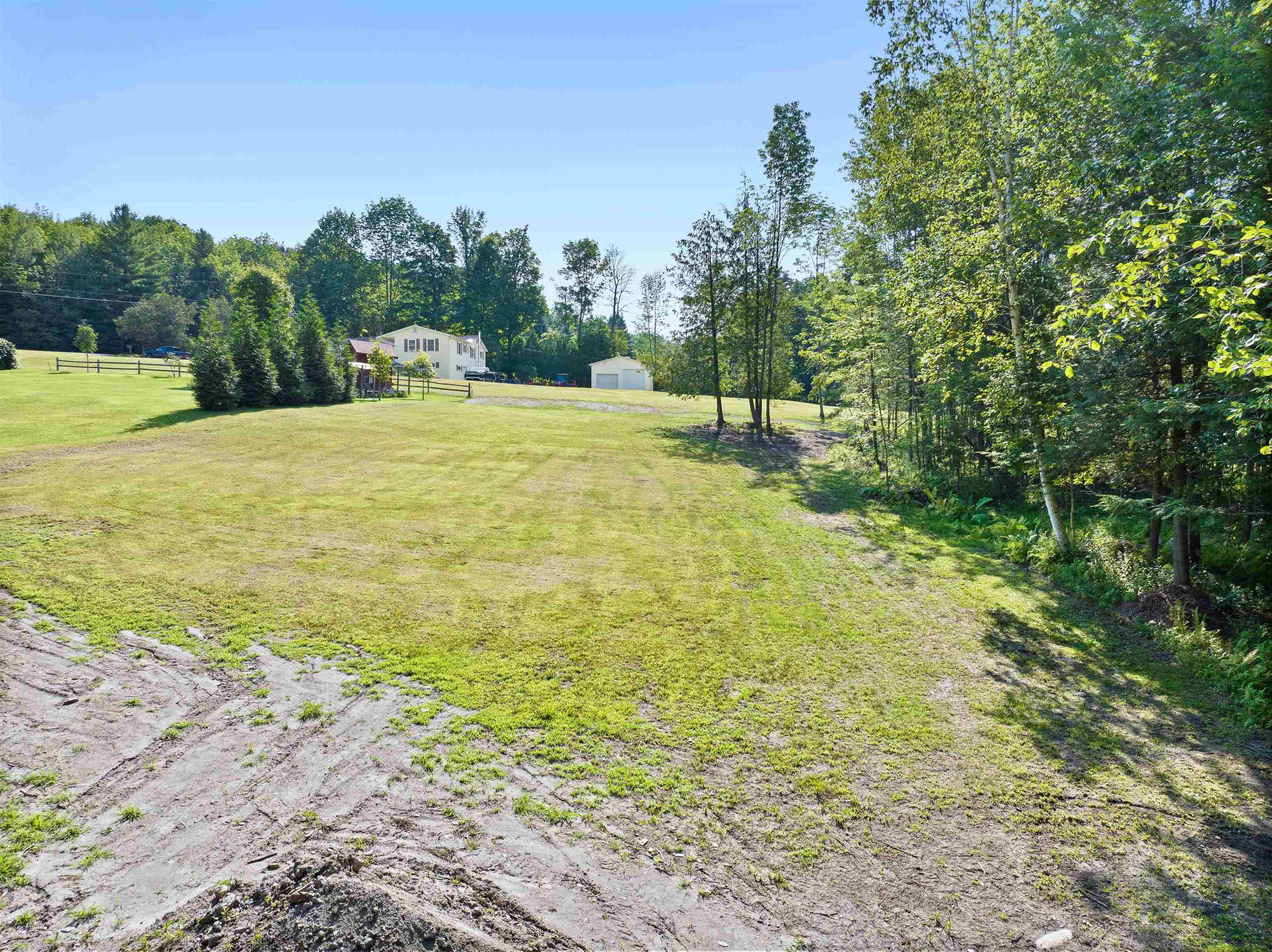00 Middle Road Property Photo 24