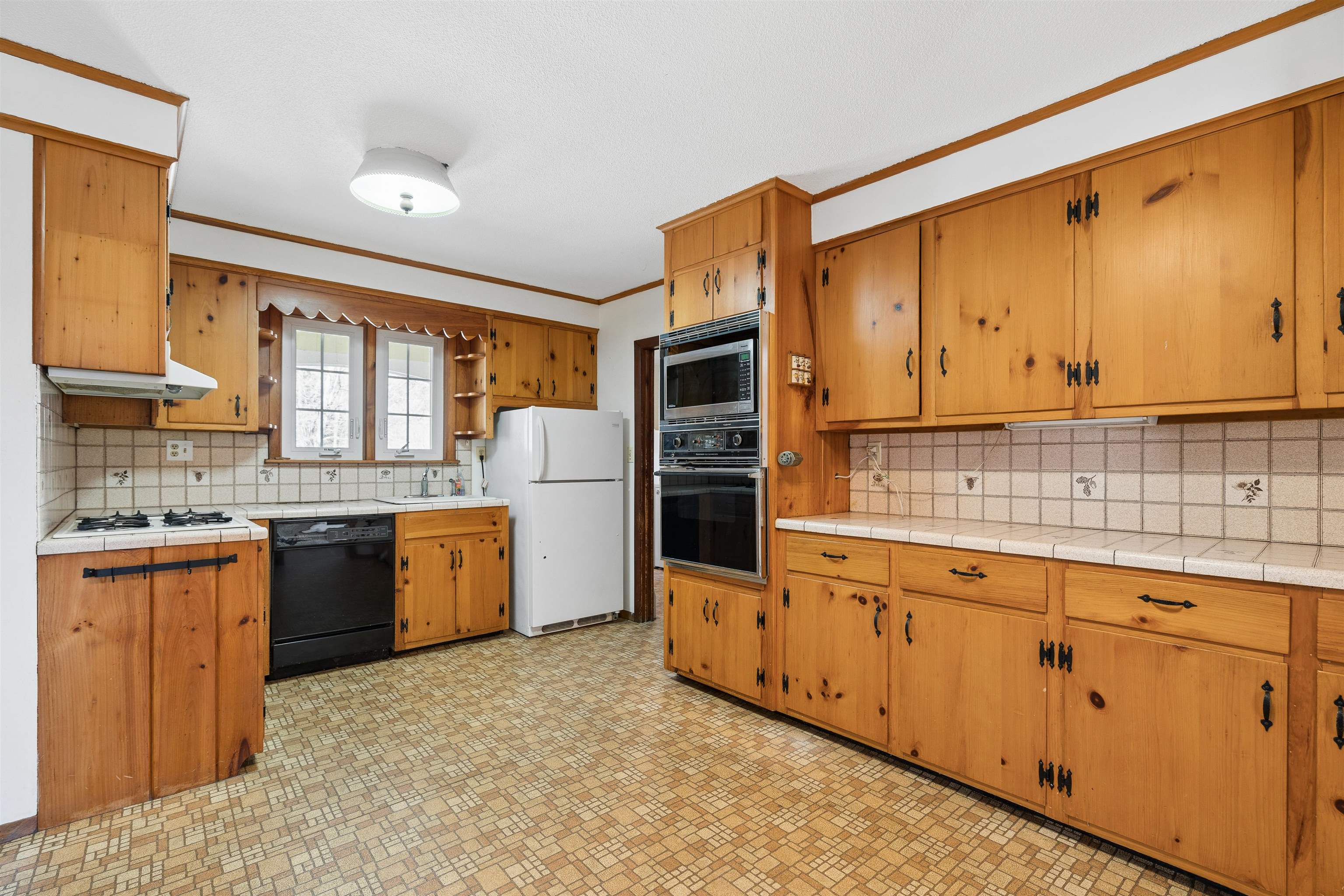567 Churchill Road Property Photo 25