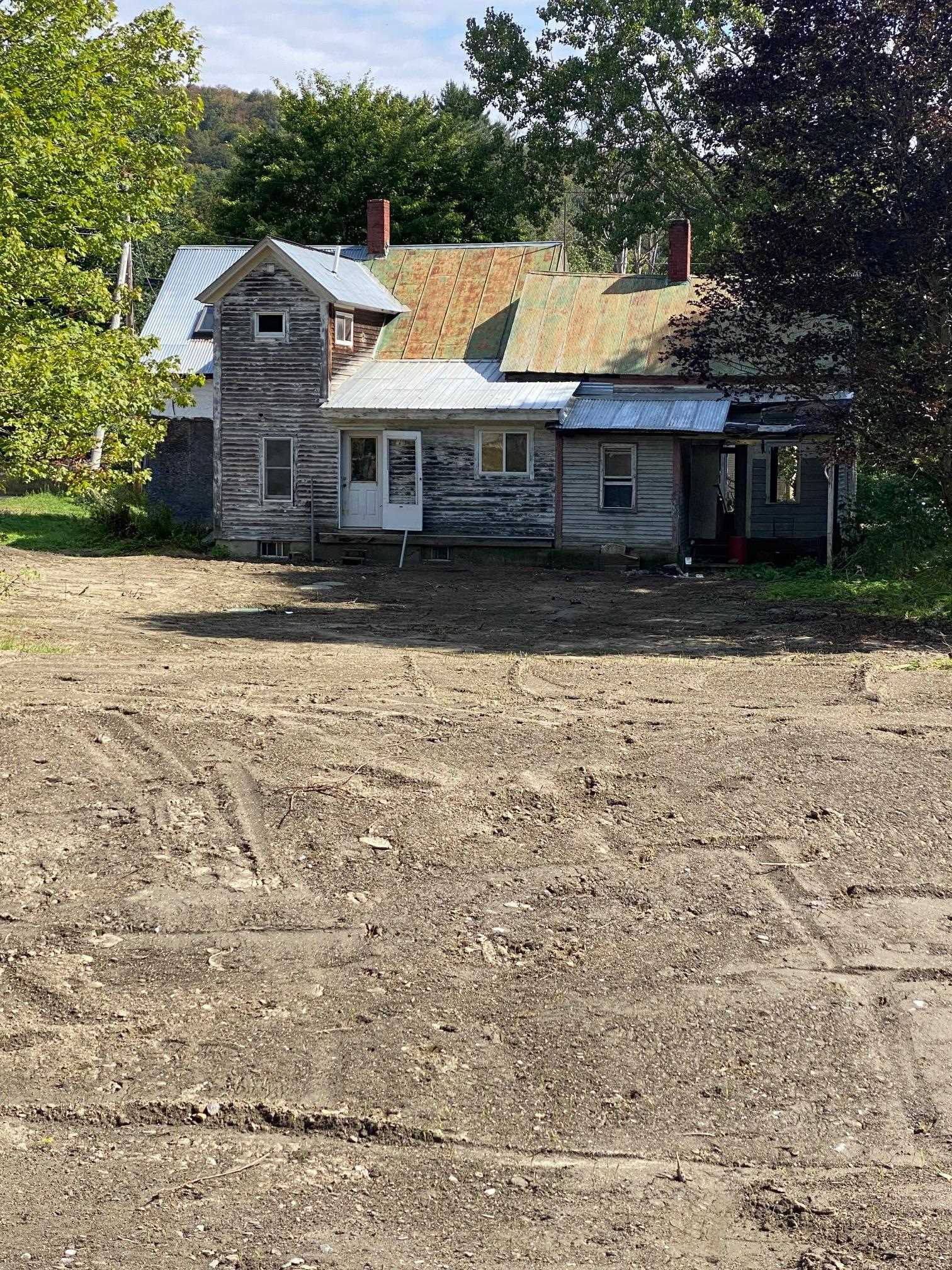 136 Store Hill Road Property Photo 3