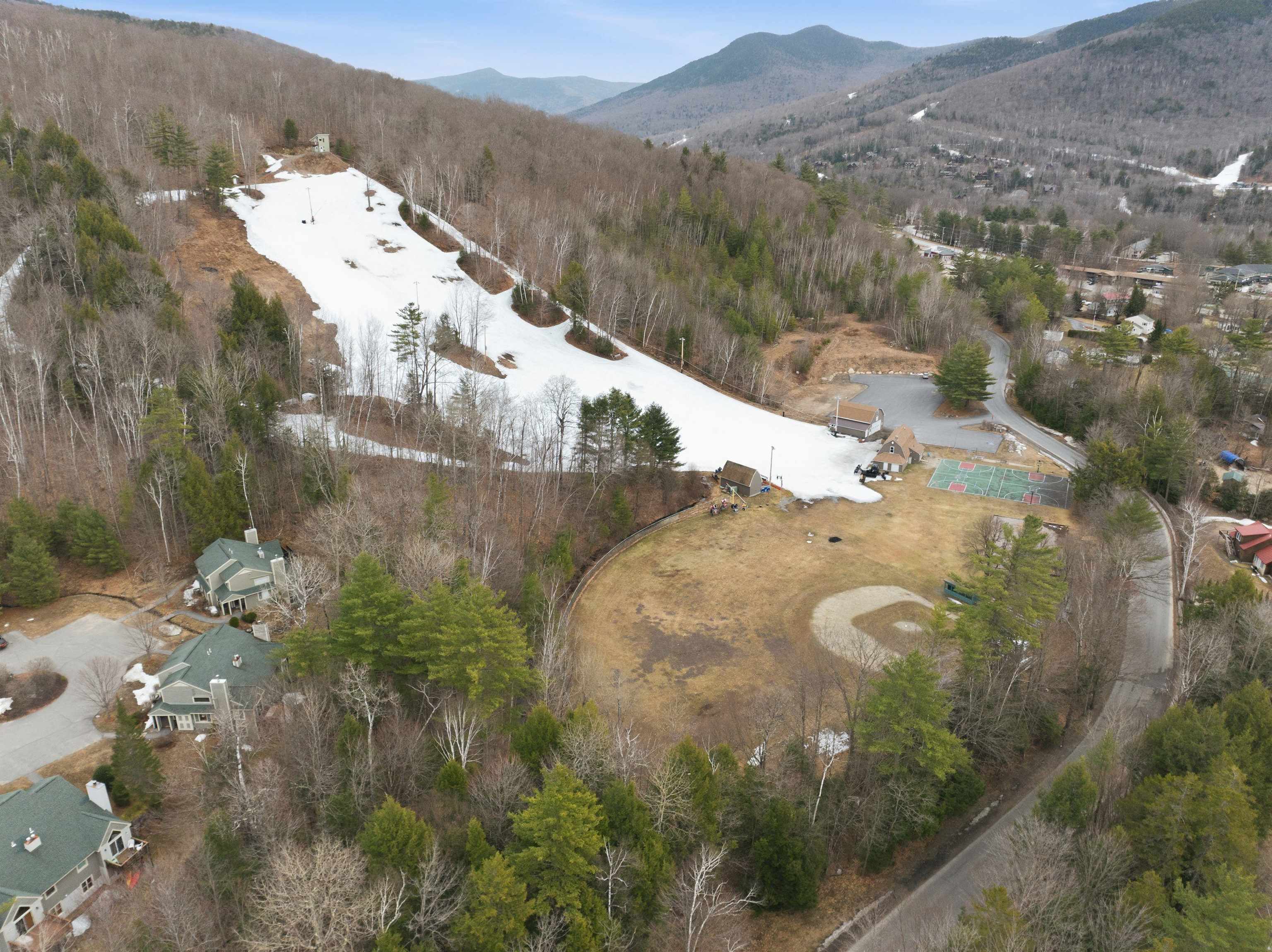 10 Mountain Brook Circle Property Photo 36