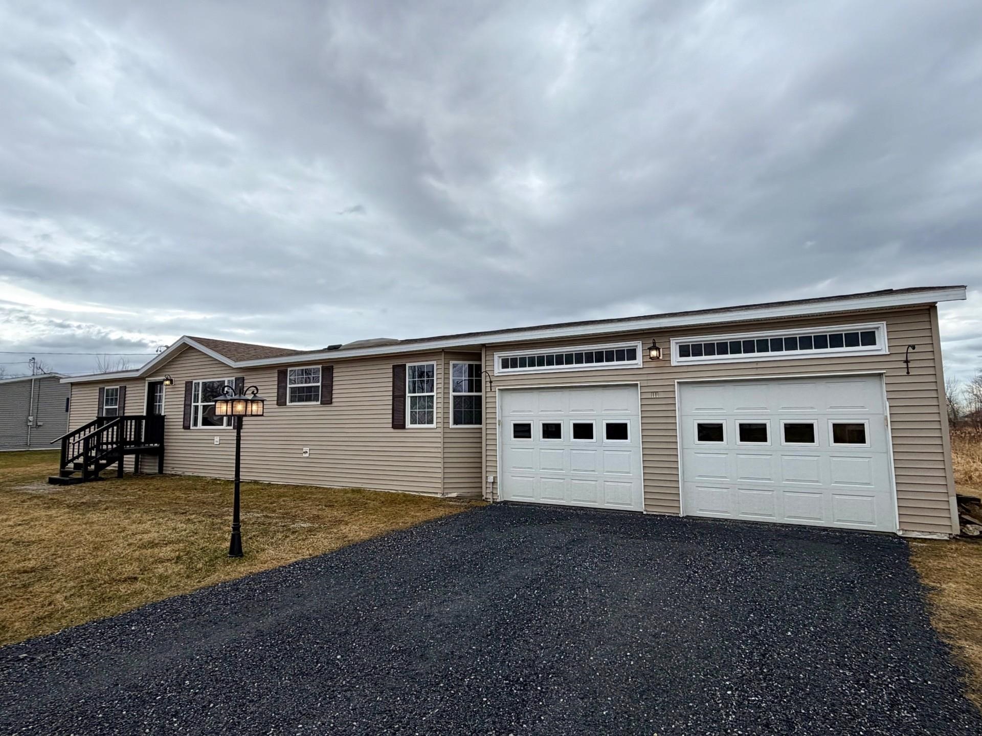 111 Deso Drive Property Photo 3