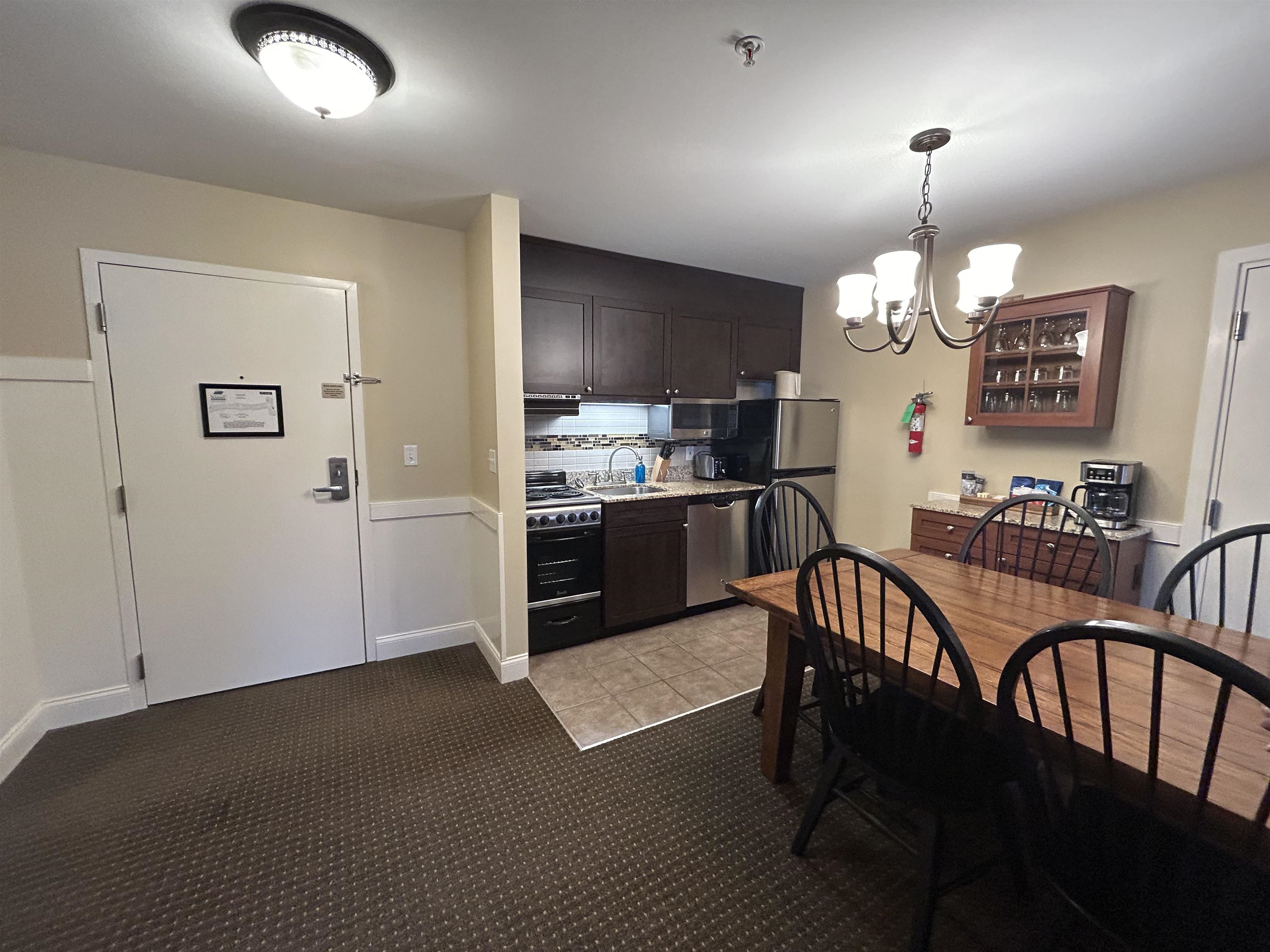 274/76qtr. 1 Grand Summit Way Property Photo 4