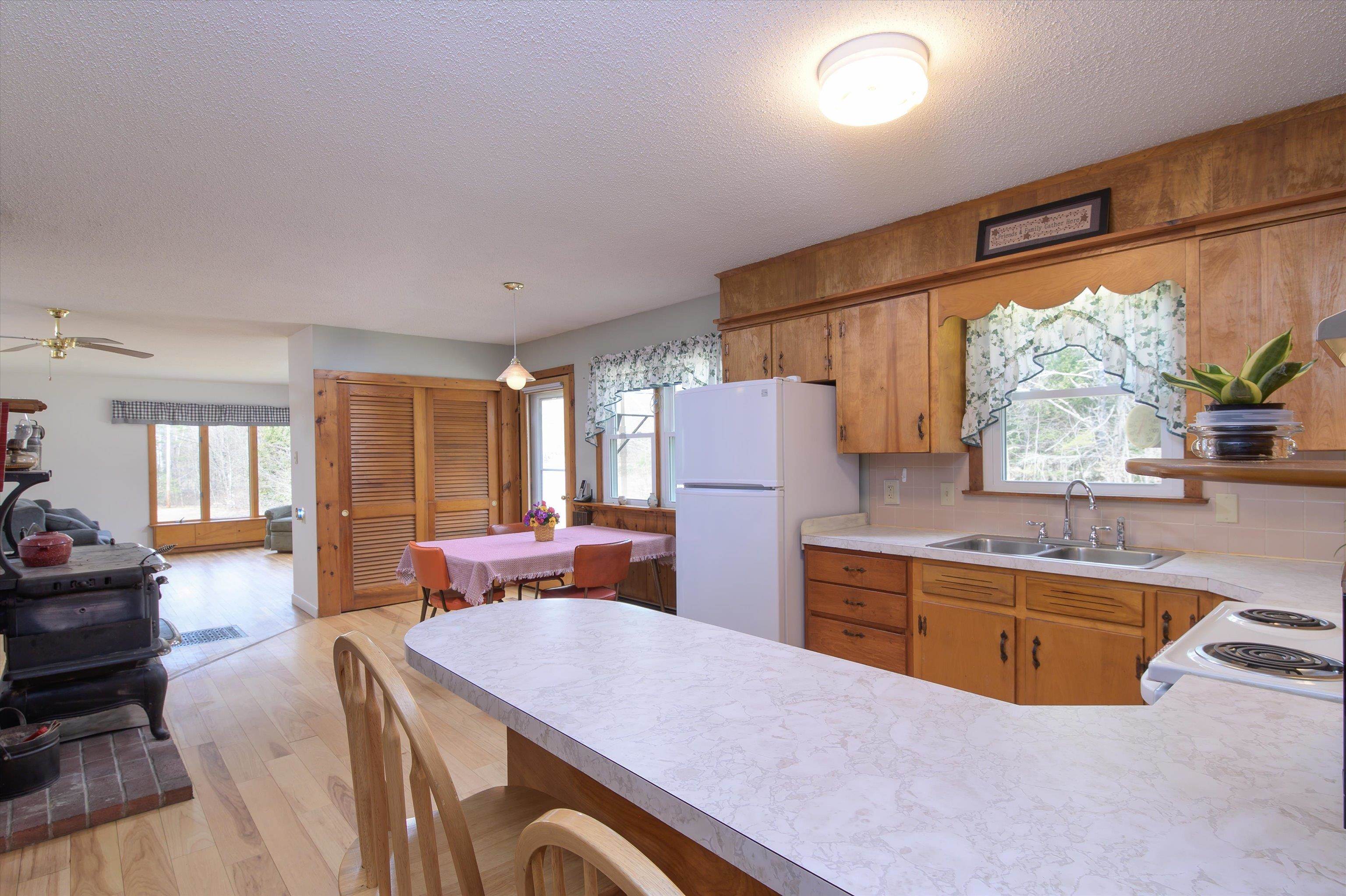 501 Stoughton Pond Road Property Photo 6