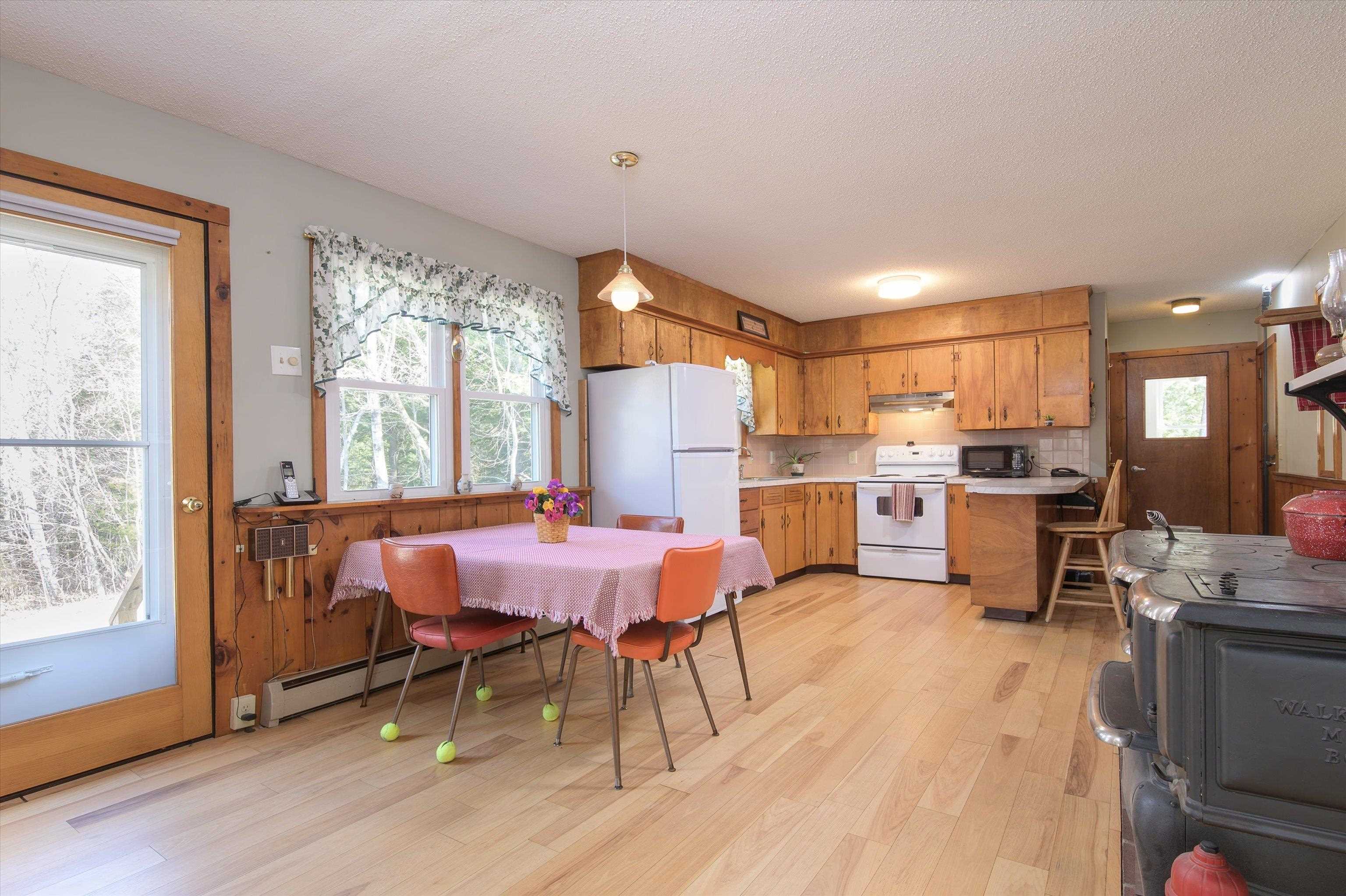 501 Stoughton Pond Road Property Photo 8