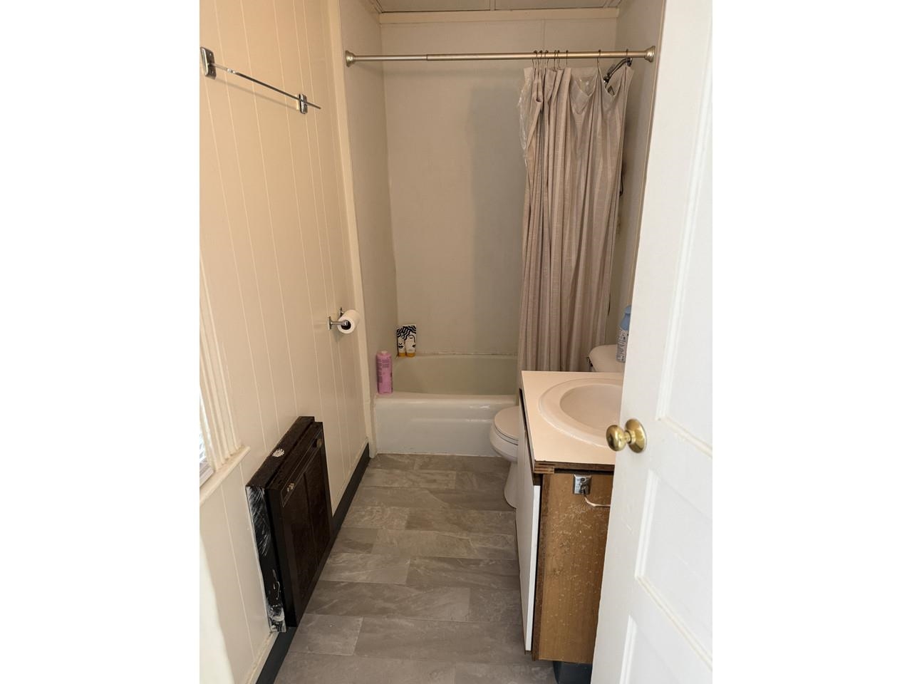 31-33 Hickok Place Property Photo 13