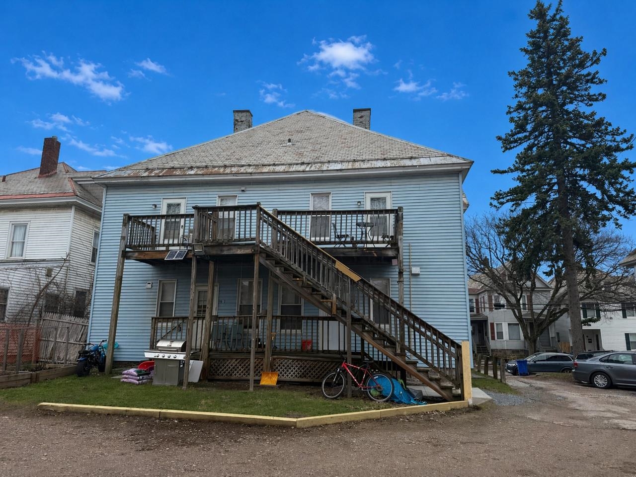 31-33 Hickok Place Property Photo 21