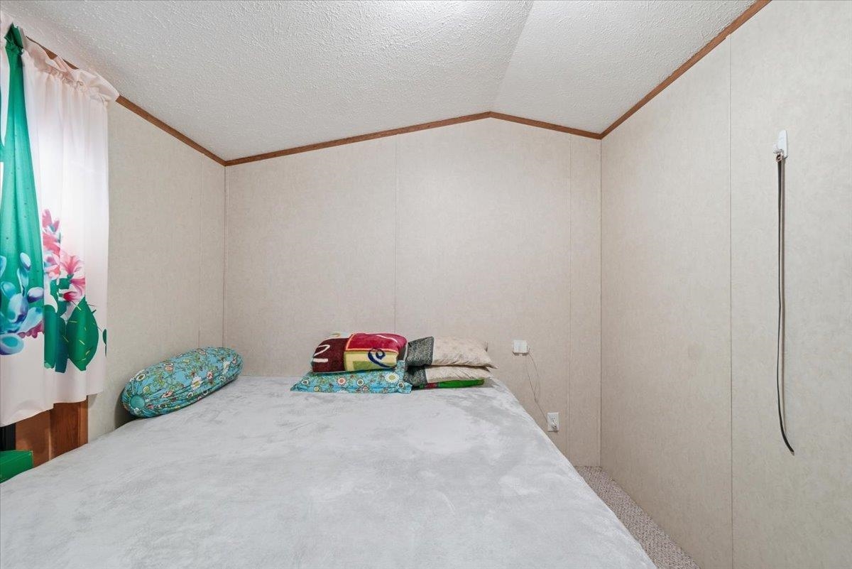 18 Avenue A Property Photo 14