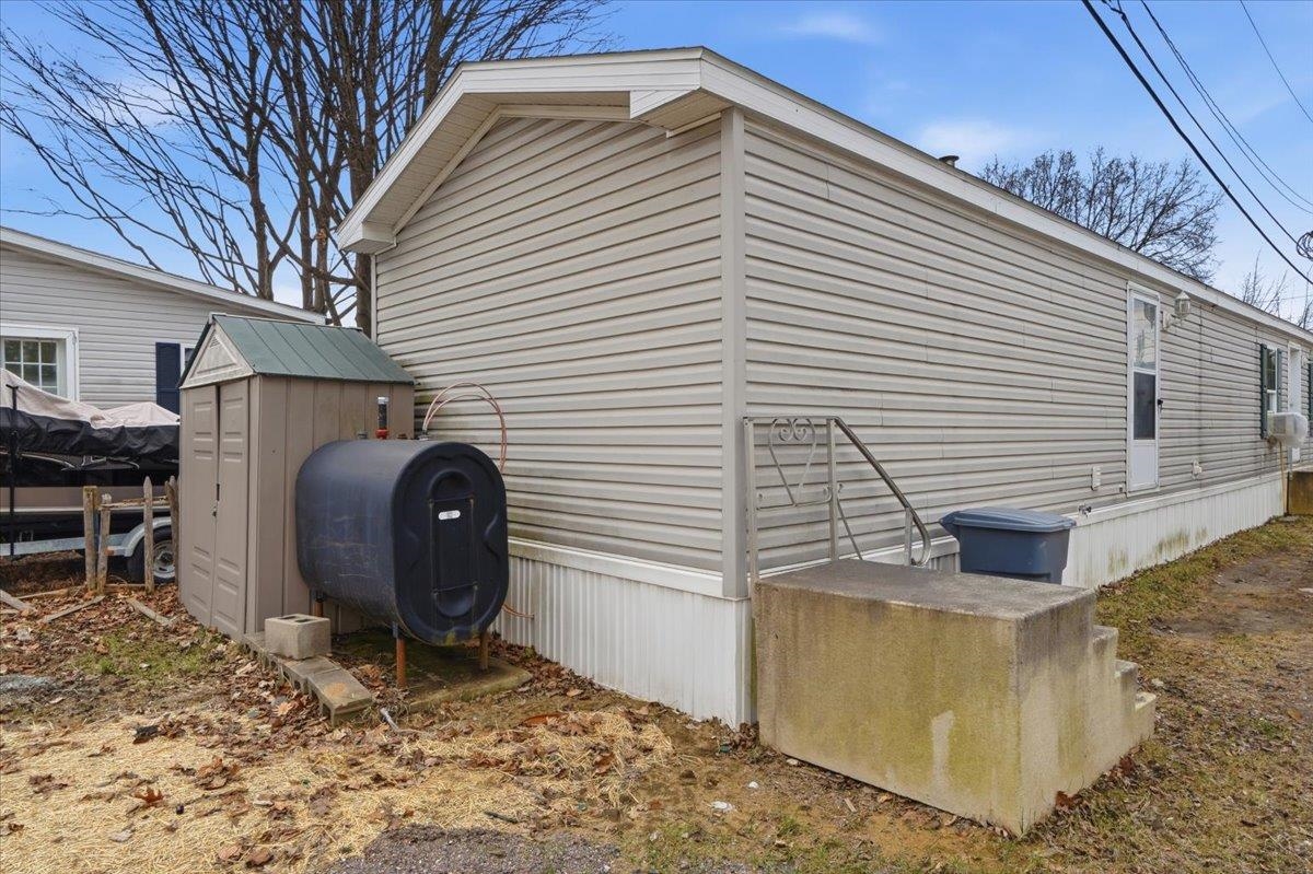 18 Avenue A Property Photo 25