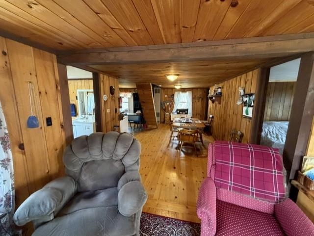 569 Torrey Lane Property Photo 3